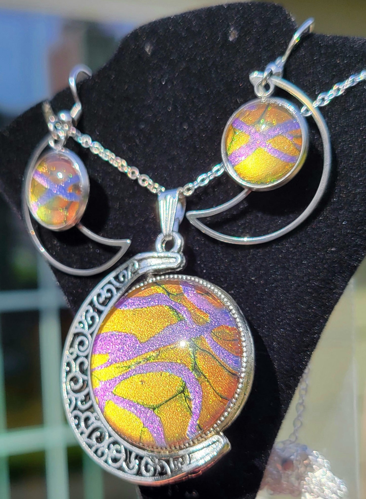 Handmade Fluid Art Earring and Necklace Set