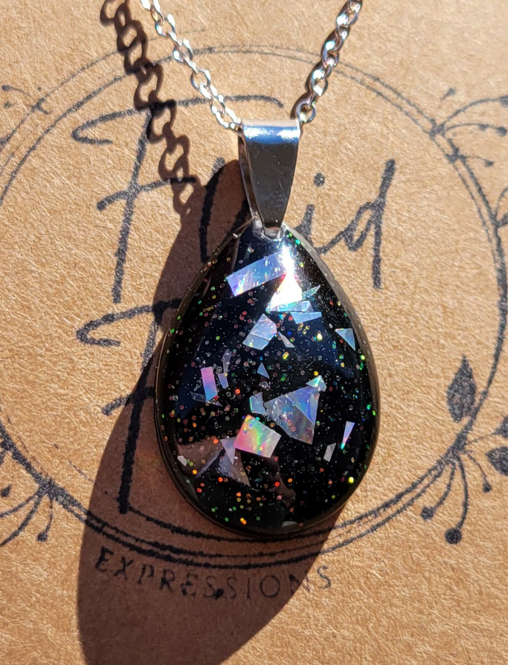 Handmade Resin Art Pendant with 20 Inch Silver Plated Necklace Chain
