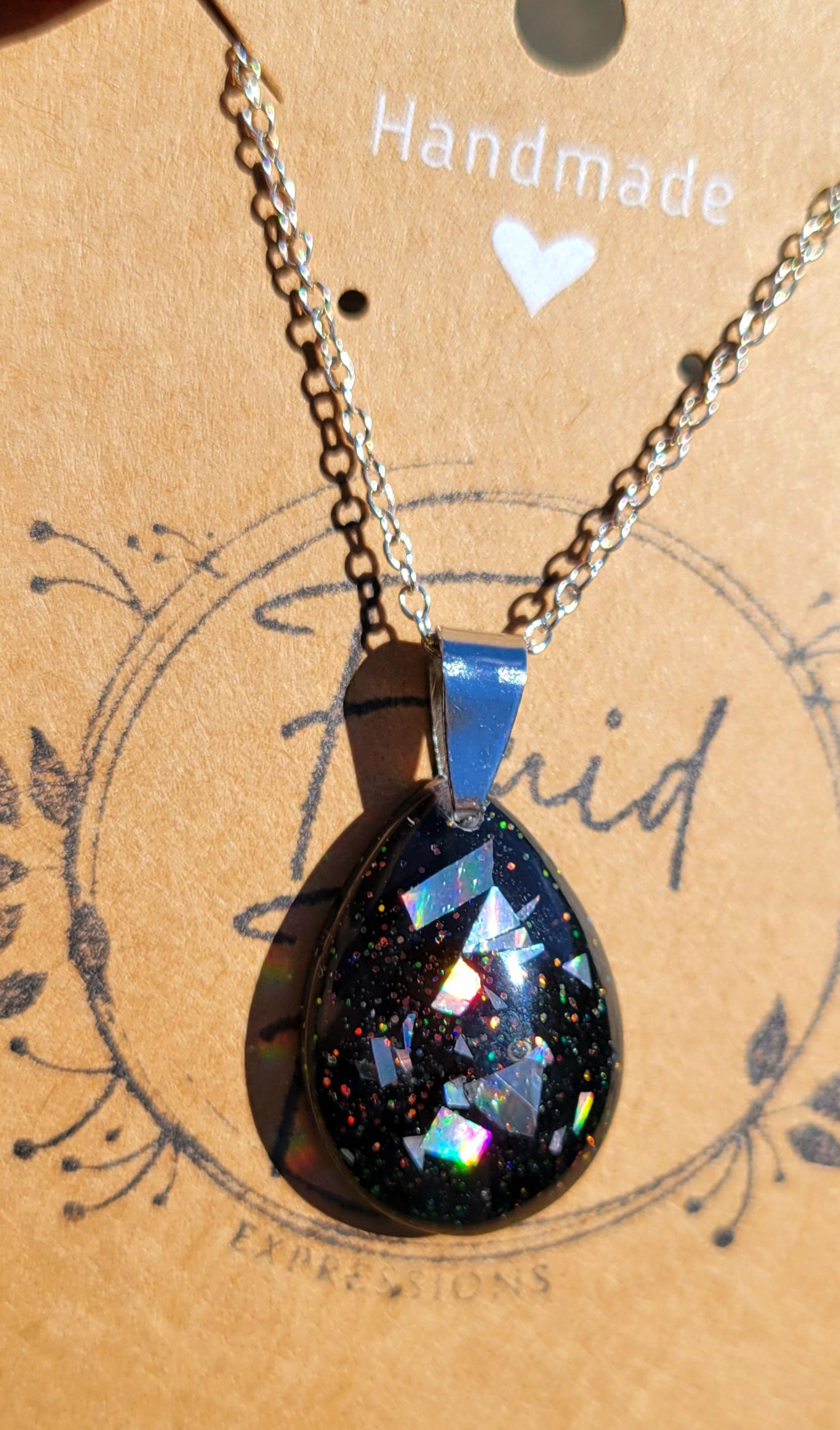 Handmade Resin Art Pendant with 20 Inch Silver Plated Necklace Chain