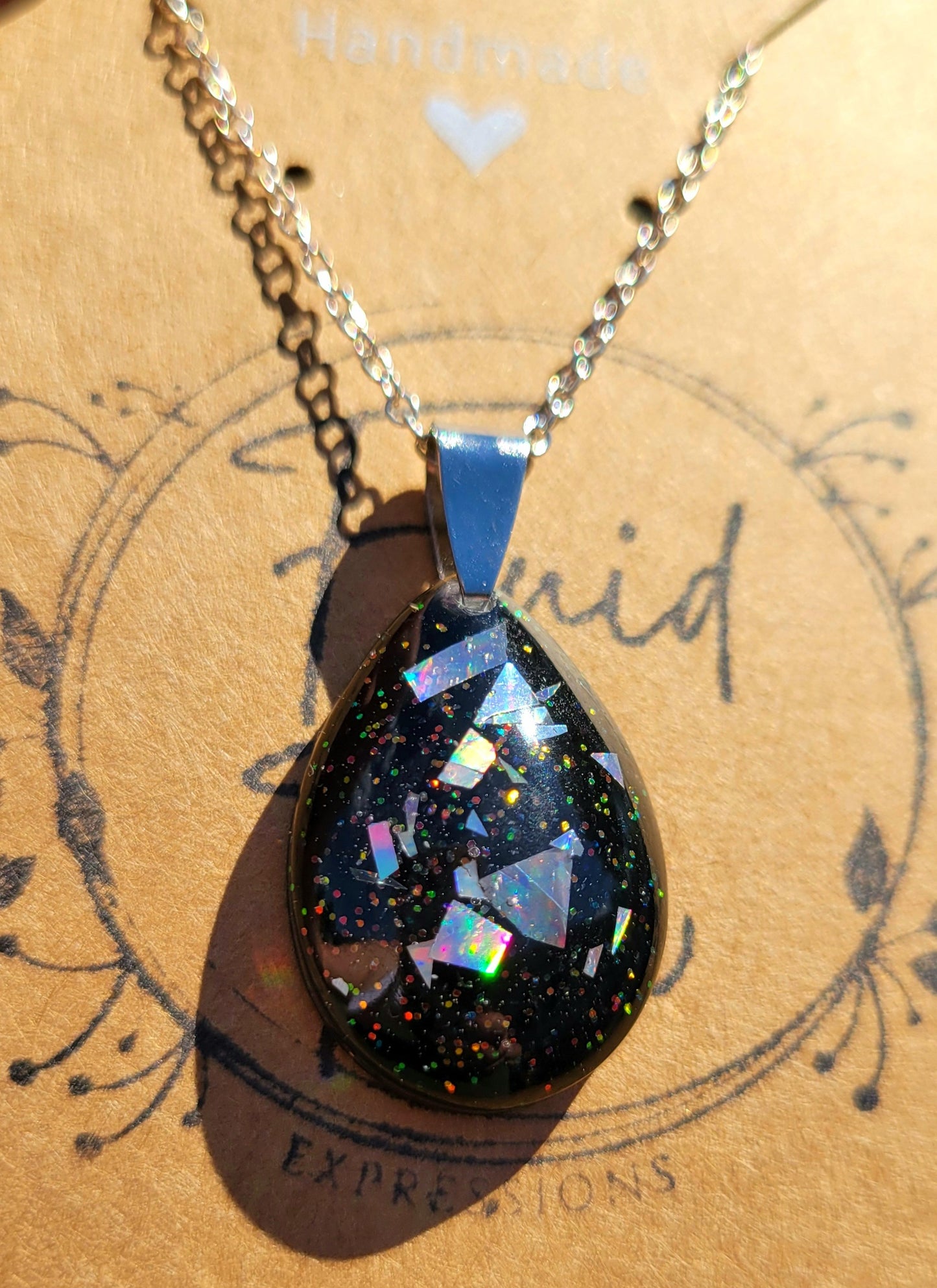 Handmade Resin Art Pendant with 20 Inch Silver Plated Necklace Chain