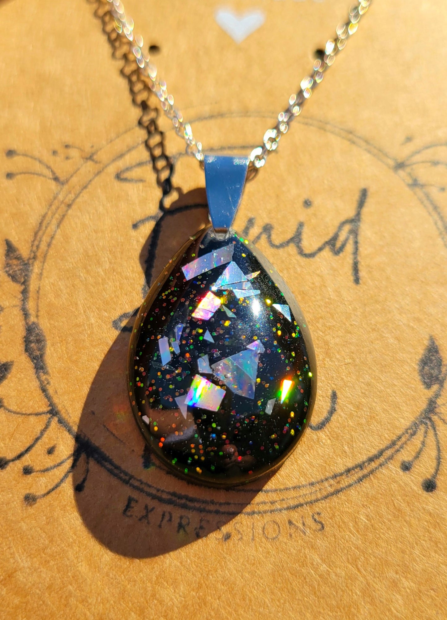 Handmade Resin Art Pendant with 20 Inch Silver Plated Necklace Chain