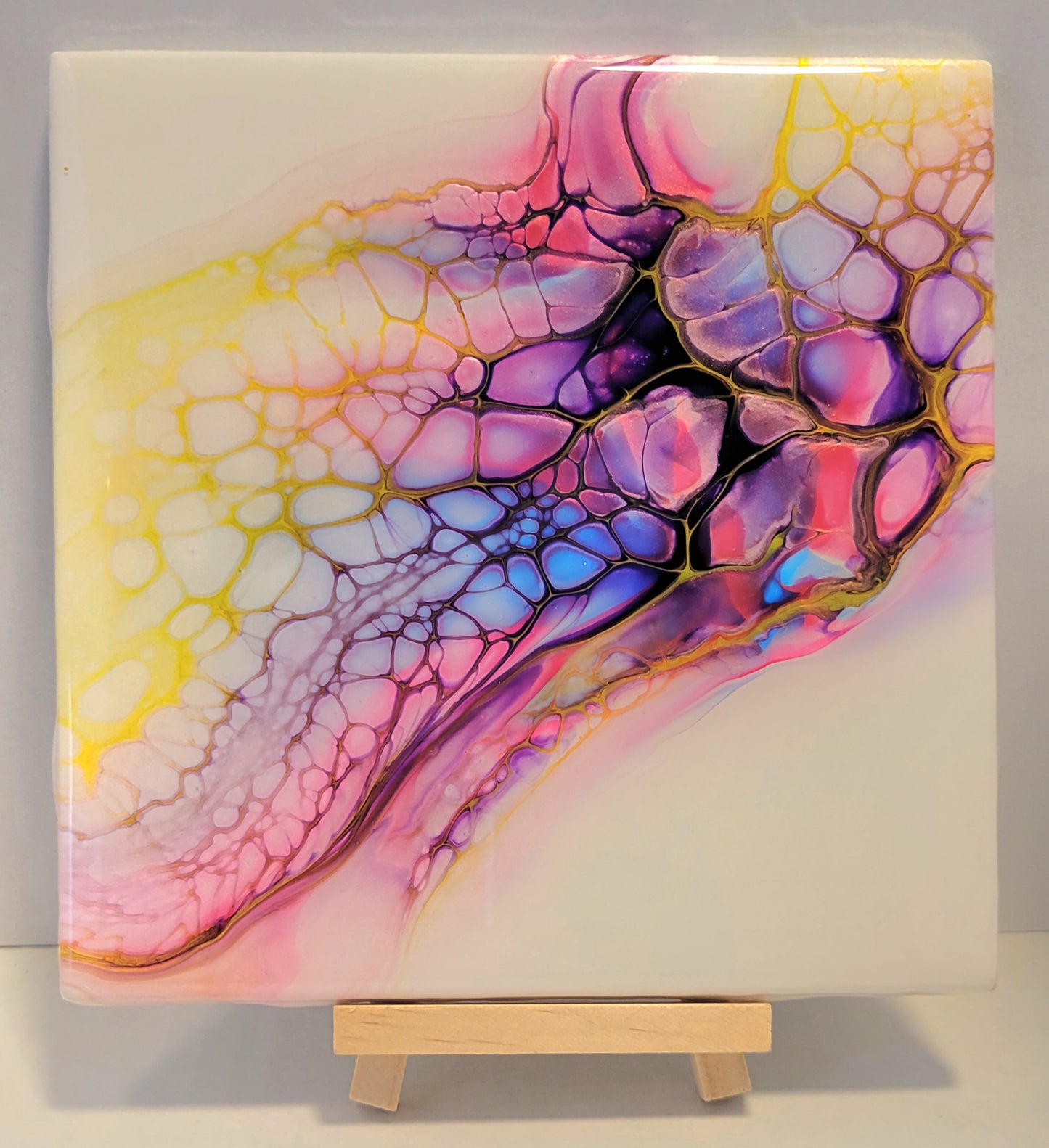 Fluid Art on 6 inch tile