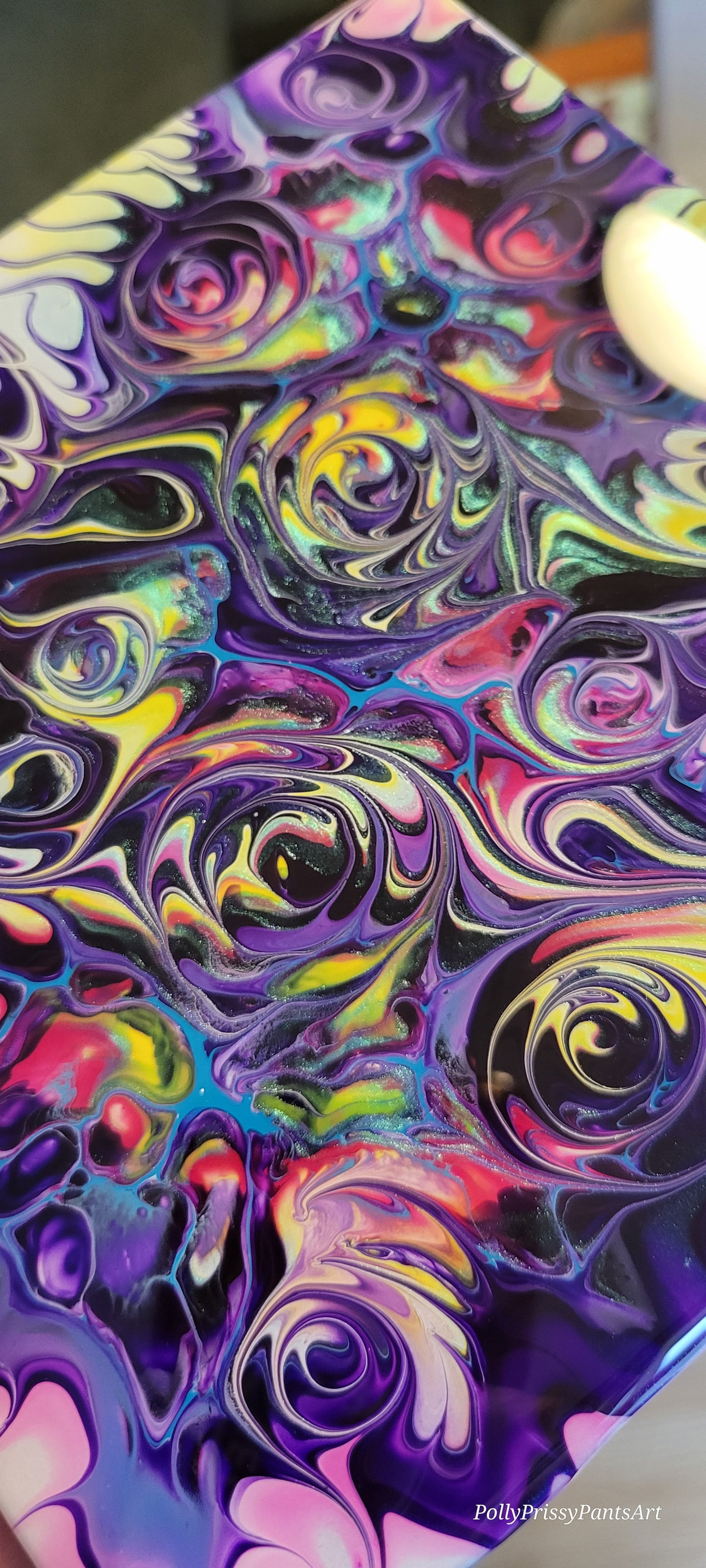 Fluid art on a 6 inch tile