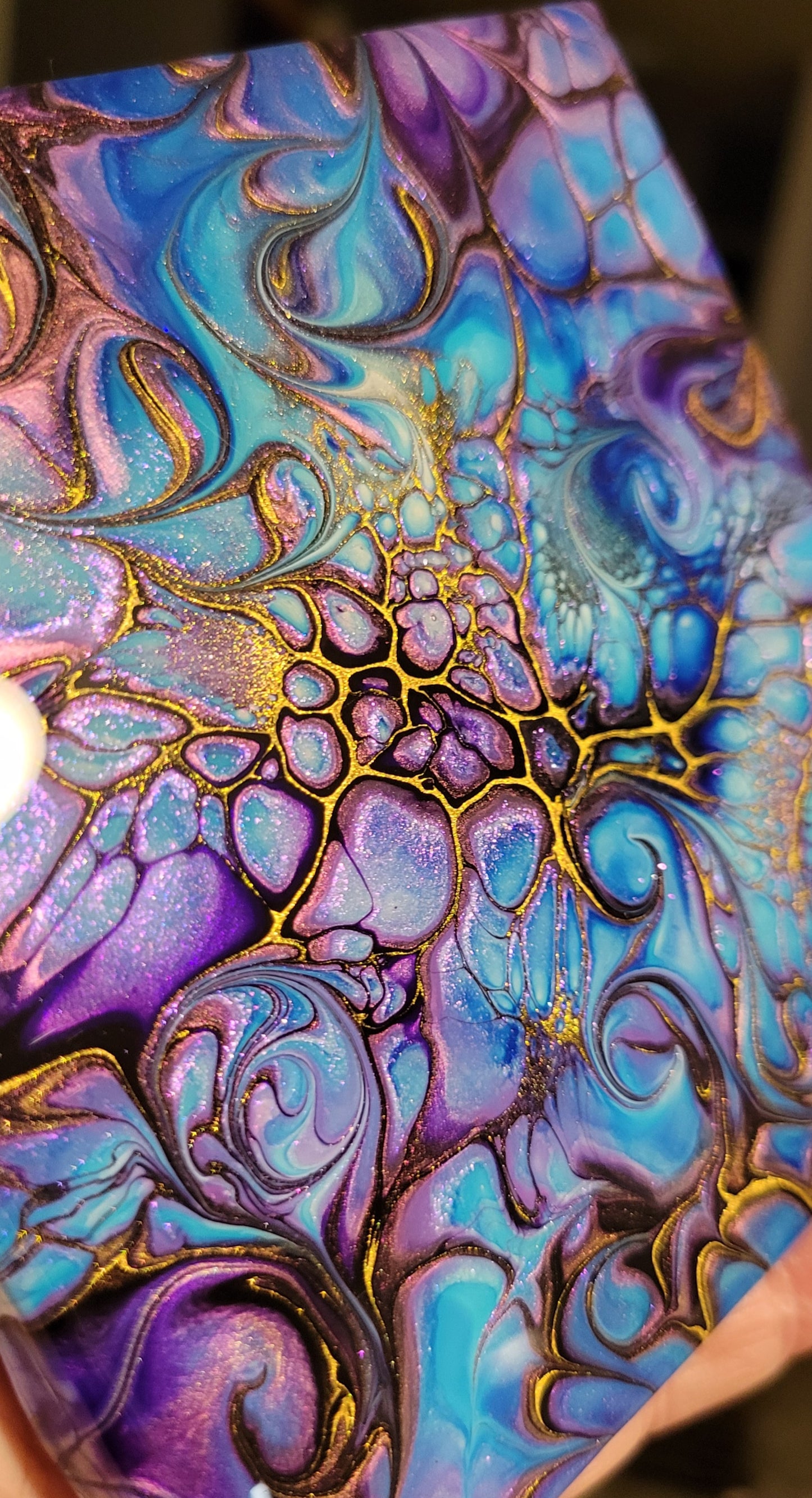 Fluid Art Bloom on 4.25 inch tile