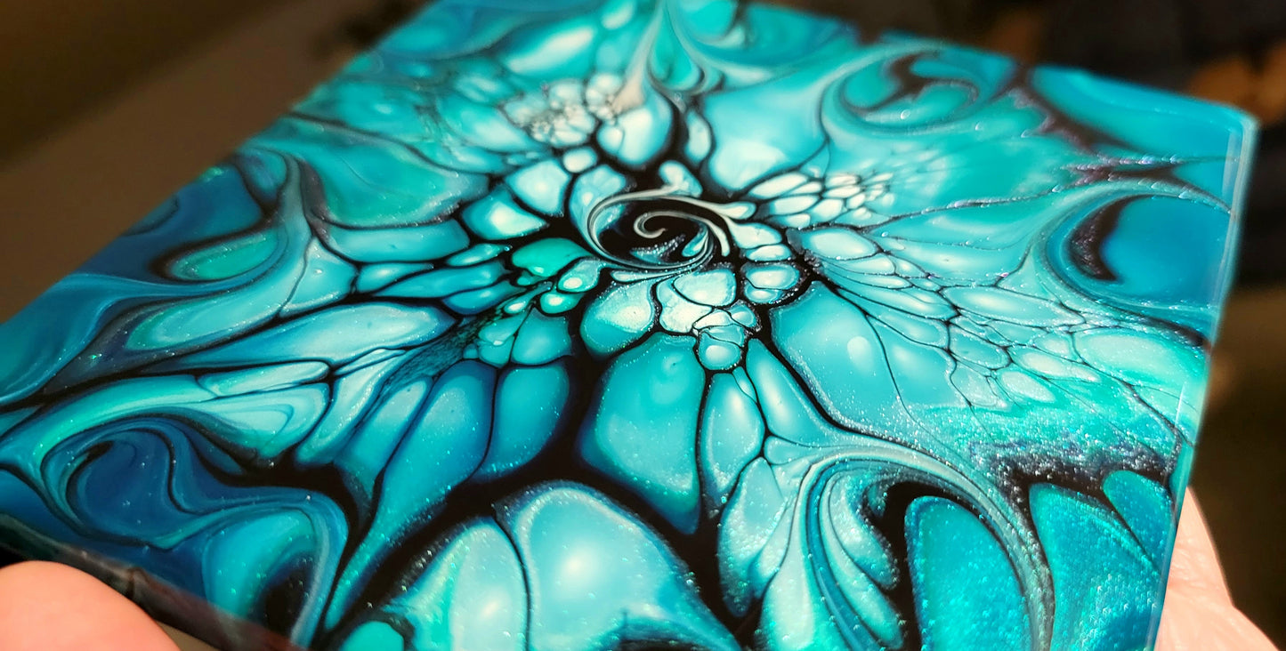 Fluid Art Bloom on 4.25 inch tile