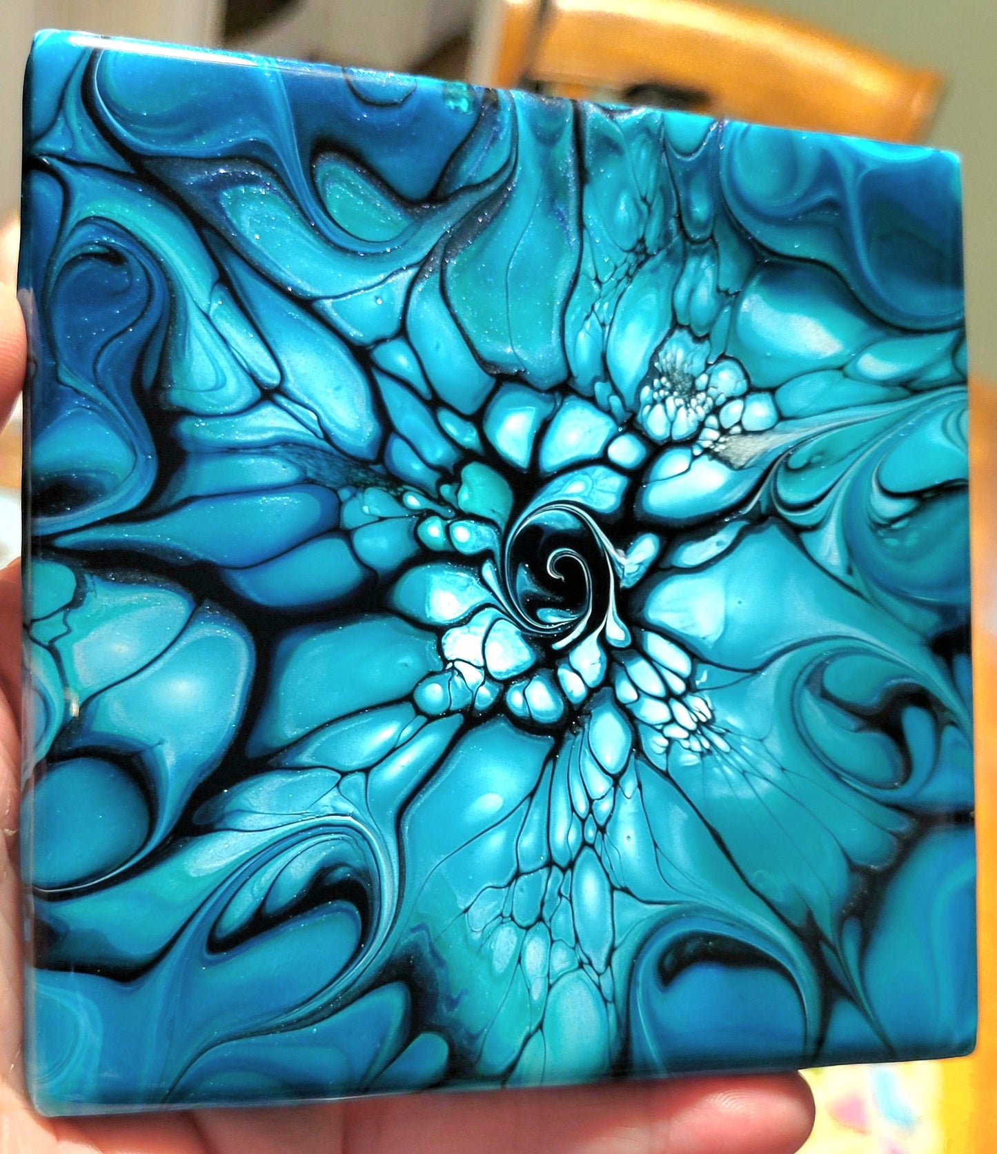 Fluid Art Bloom on 4.25 inch tile