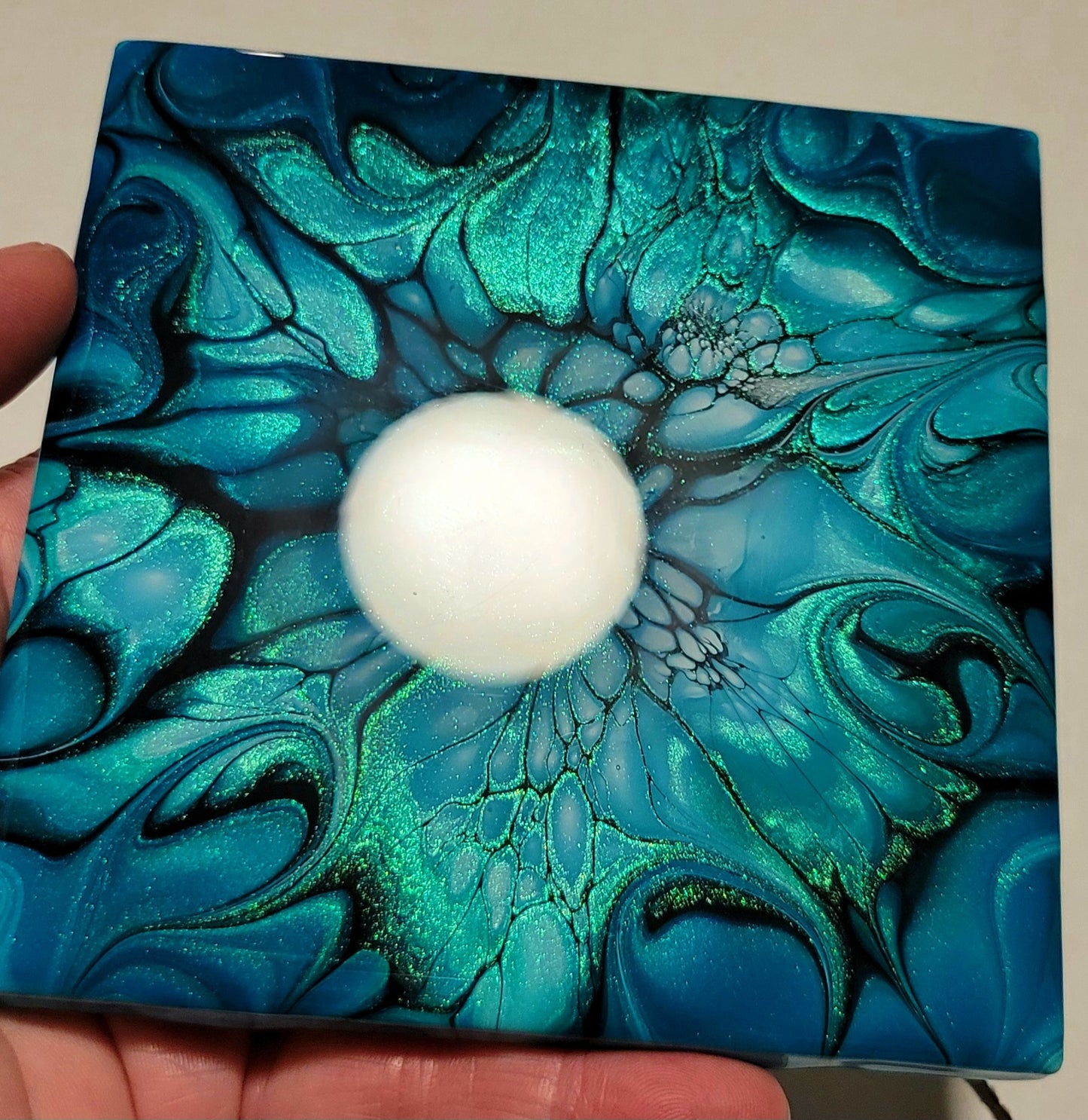 Fluid Art Bloom on 4.25 inch tile