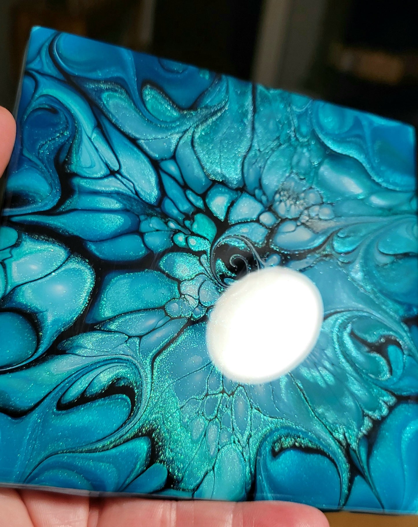 Fluid Art Bloom on 4.25 inch tile