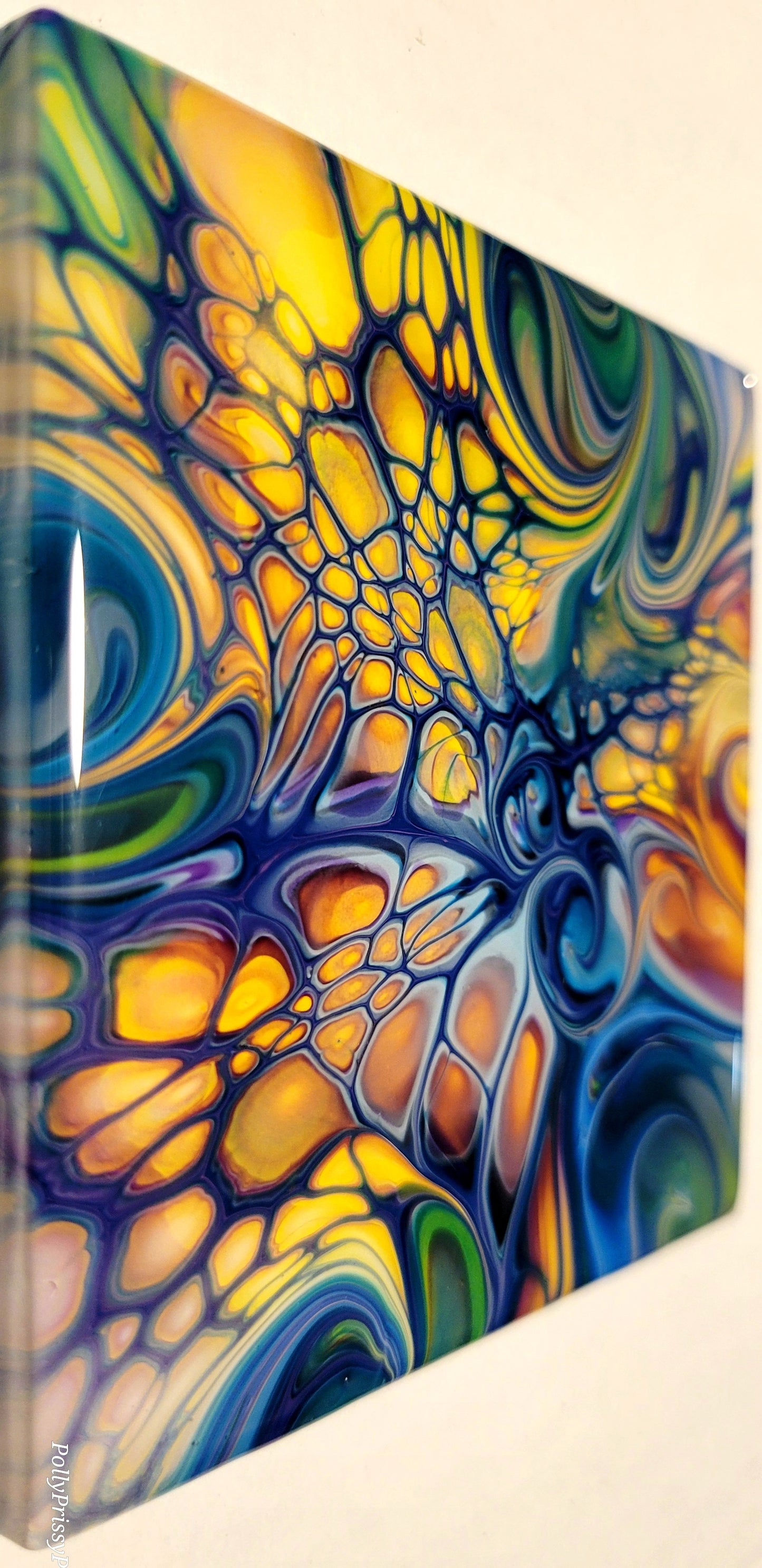 Fluid Art Bloom on 4.25 inch tile