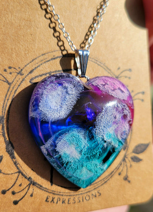 Handmade Resin Art Heart Pendant with 20 inch silver plated necklace chain