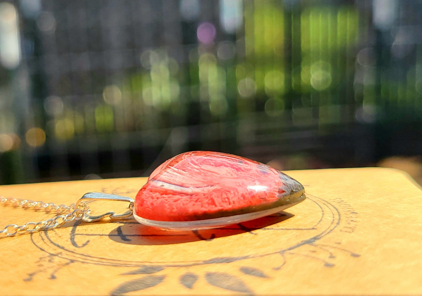 Handmade Resin Art Heart Pendant with 20 inch silver plated necklace chain